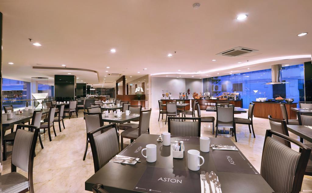 Amaris Hotel Bekasi Barat Екстер'єр фото